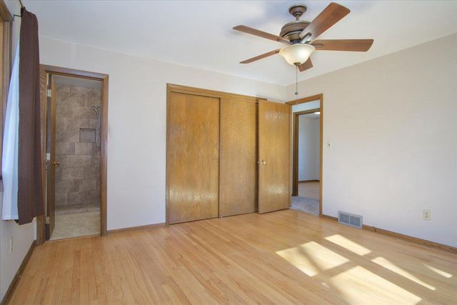 3237 County Road AB, Mcfarland, WI 53558