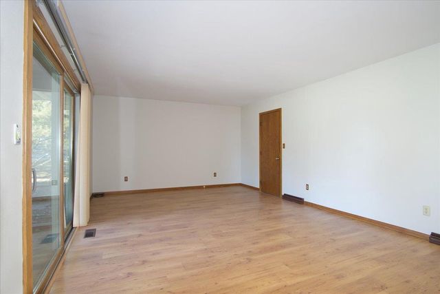 3237 County Road AB, Mcfarland, WI 53558