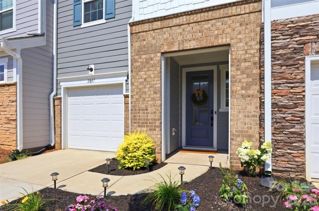 2037 Howell Creek Way, Charlotte, NC 28215