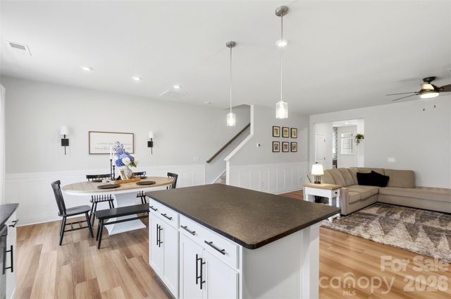 2037 Howell Creek Way, Charlotte, NC 28215