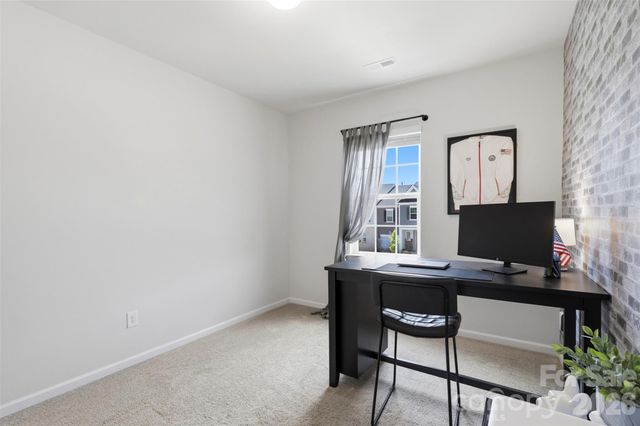 2037 Howell Creek Way, Charlotte, NC 28215