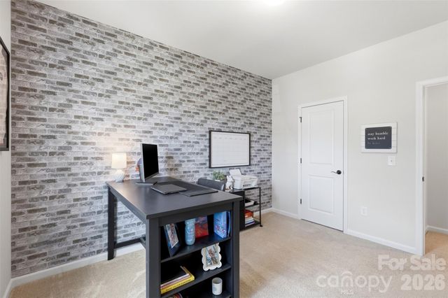 2037 Howell Creek Way, Charlotte, NC 28215