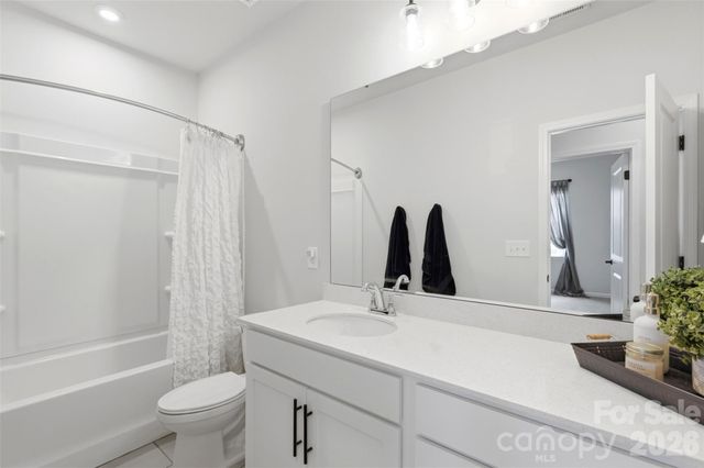 2037 Howell Creek Way, Charlotte, NC 28215