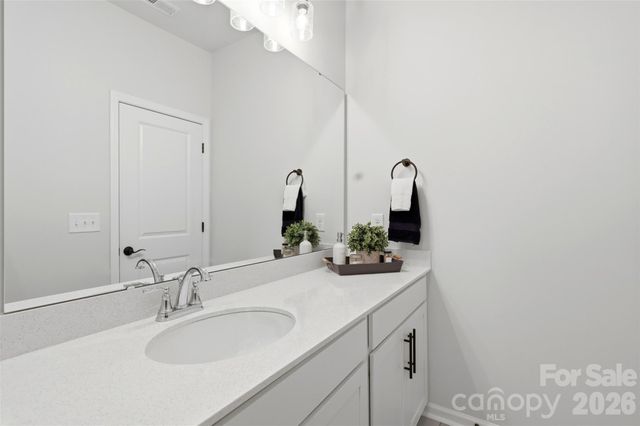 2037 Howell Creek Way, Charlotte, NC 28215