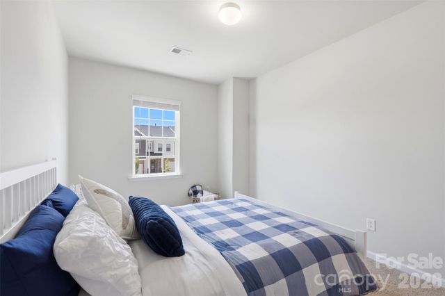 2037 Howell Creek Way, Charlotte, NC 28215