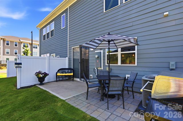2037 Howell Creek Way, Charlotte, NC 28215