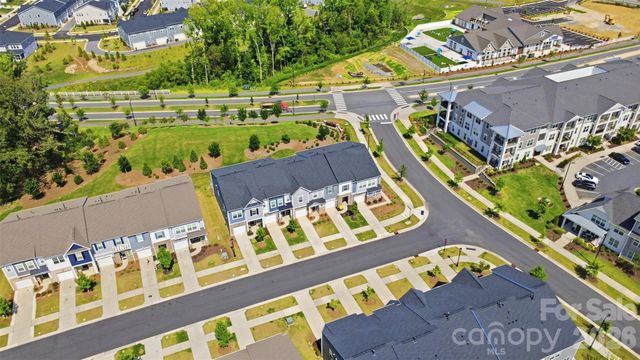 2037 Howell Creek Way, Charlotte, NC 28215