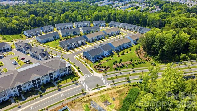 2037 Howell Creek Way, Charlotte, NC 28215
