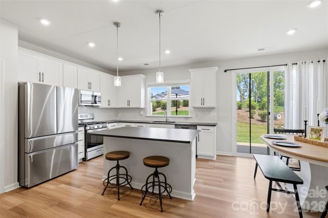2037 Howell Creek Way, Charlotte, NC 28215