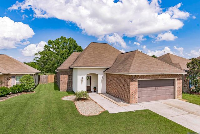 42568 Baystone Ave, Prairieville, LA 70769