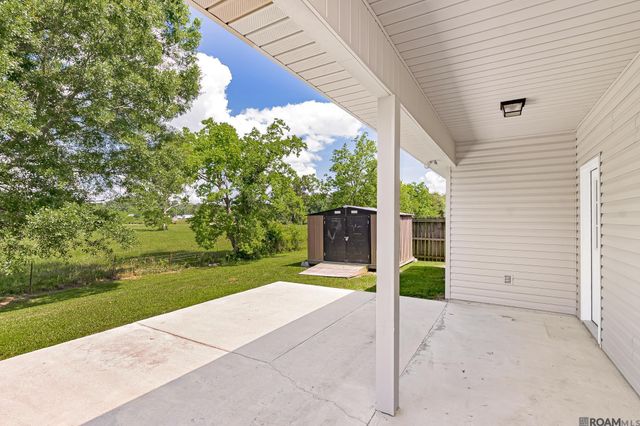 42568 Baystone Ave, Prairieville, LA 70769