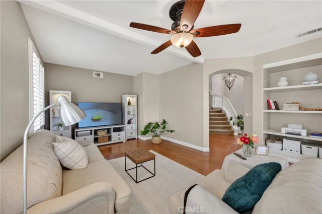 31881 Via Tafalla, Temecula, CA 92592