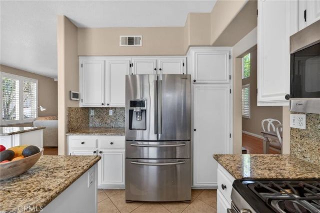 31881 Via Tafalla, Temecula, CA 92592