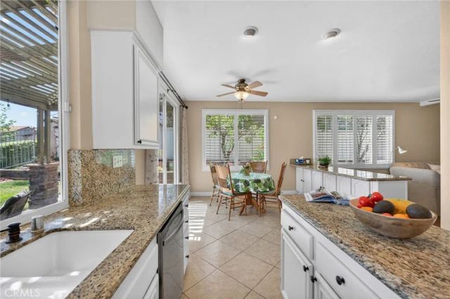 31881 Via Tafalla, Temecula, CA 92592