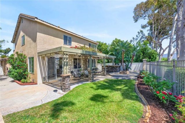 31881 Via Tafalla, Temecula, CA 92592