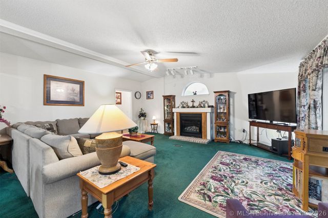2128 E 4675, Pryor, OK 74361