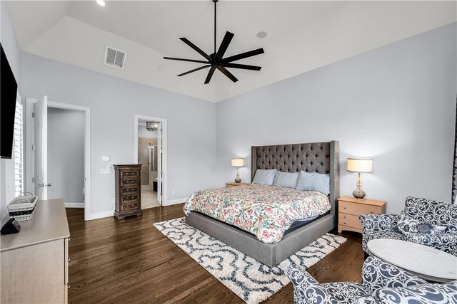 6303 W Valley View Road, Rogers, AR 72758