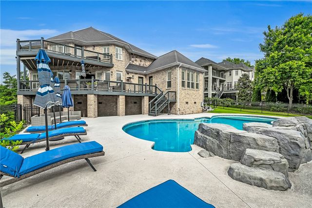 6303 W Valley View Road, Rogers, AR 72758