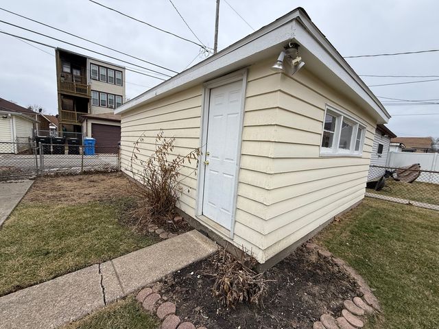 10348 S Rhodes Avenue, Chicago, IL 60628