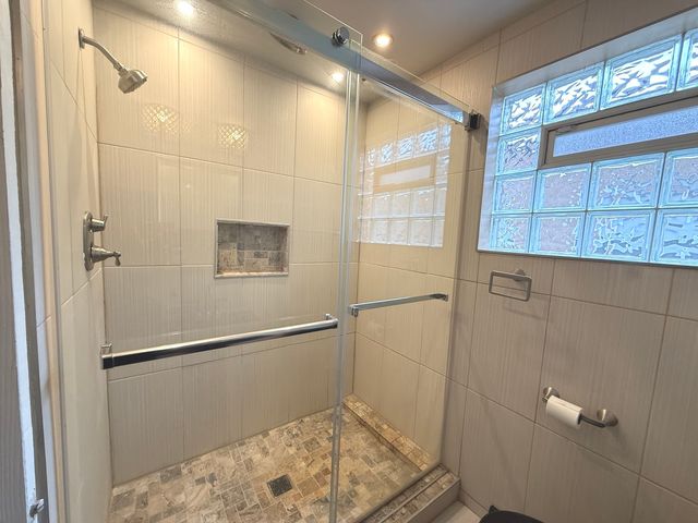 10348 S Rhodes Avenue, Chicago, IL 60628