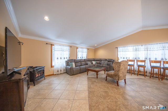 15 Coral Drive, Shelton, CT 06484