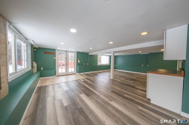 15 Coral Drive, Shelton, CT 06484