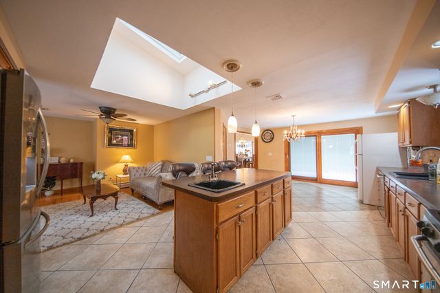 15 Coral Drive, Shelton, CT 06484