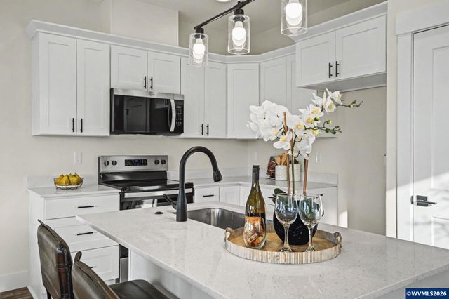 2574 Promise Wy, Lebanon, OR 97355