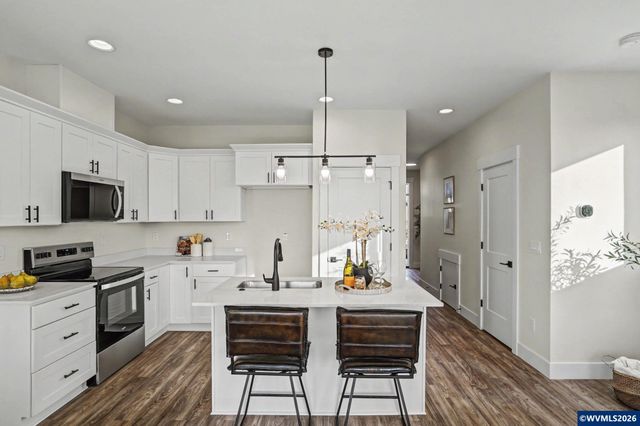 2574 Promise Wy, Lebanon, OR 97355