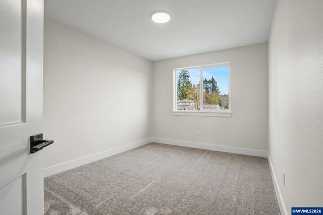 2574 Promise Wy, Lebanon, OR 97355