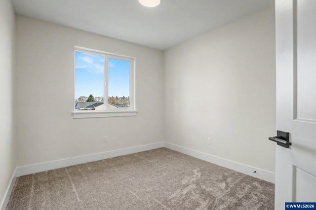 2574 Promise Wy, Lebanon, OR 97355