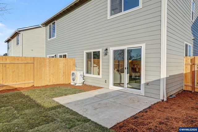 2574 Promise Wy, Lebanon, OR 97355