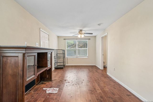 1032 W Woodlawn, San Antonio, TX 78201