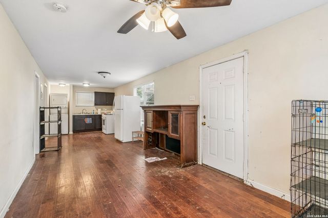 1032 W Woodlawn, San Antonio, TX 78201