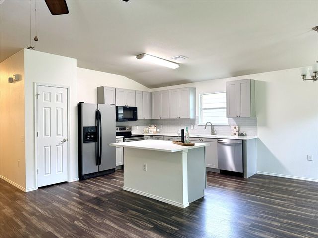 5216 English Glade DR, Austin, TX 78724
