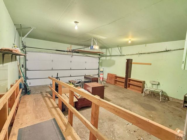 52 Villa Dr, Pueblo, CO 81001