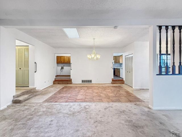 52 Villa Dr, Pueblo, CO 81001