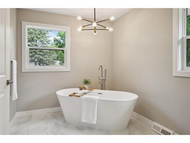 6860 Rosemary Road, Eden Prairie, MN 55346