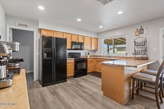 4944 W MICHELLE Drive, Glendale, AZ 85308