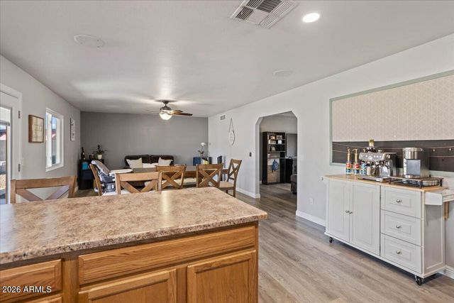 4944 W MICHELLE Drive, Glendale, AZ 85308