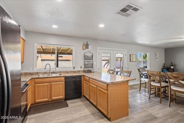 4944 W MICHELLE Drive, Glendale, AZ 85308