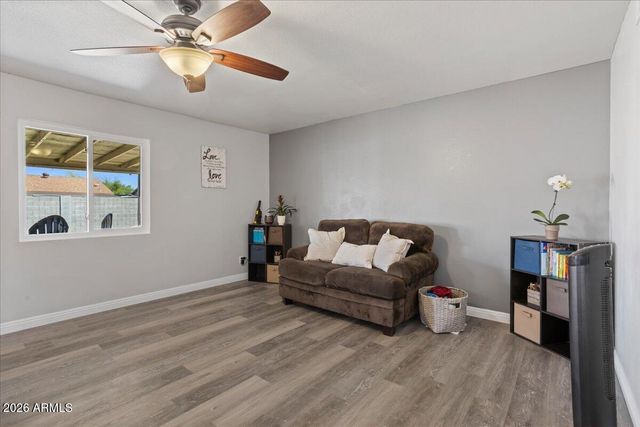 4944 W MICHELLE Drive, Glendale, AZ 85308