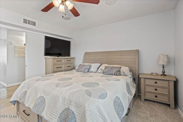 4944 W MICHELLE Drive, Glendale, AZ 85308