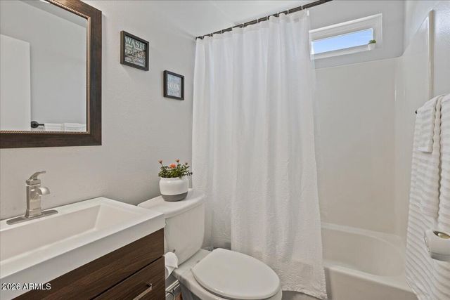 4944 W MICHELLE Drive, Glendale, AZ 85308