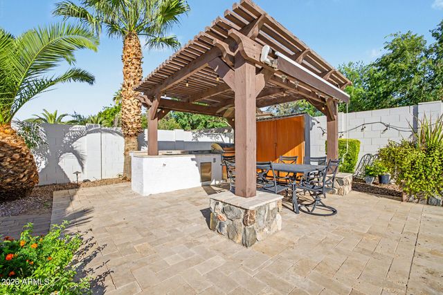 14817 W ESCONDIDO Drive N, Litchfield Park, AZ 85340