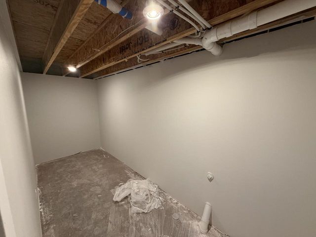 1918 Arches DRIVE, Holmen, WI 54636