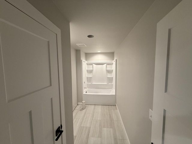 1918 Arches DRIVE, Holmen, WI 54636