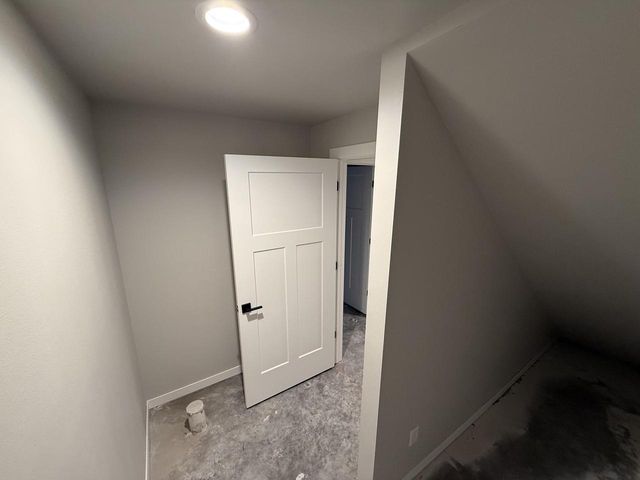 1918 Arches DRIVE, Holmen, WI 54636