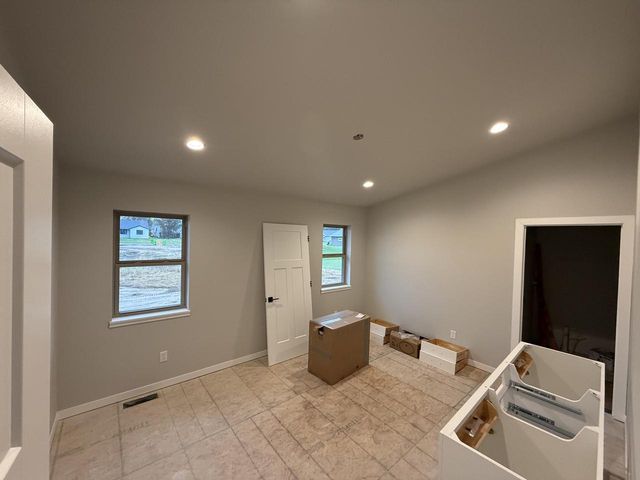 1918 Arches DRIVE, Holmen, WI 54636