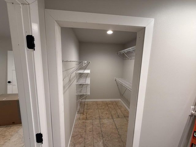 1918 Arches DRIVE, Holmen, WI 54636